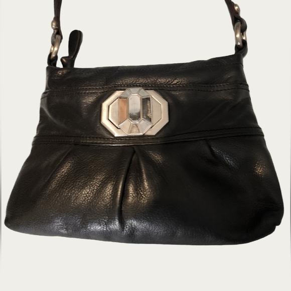 B. Makowsky Black Crossbody Bag with Silver Clasp EUC - Picture 2 of 15